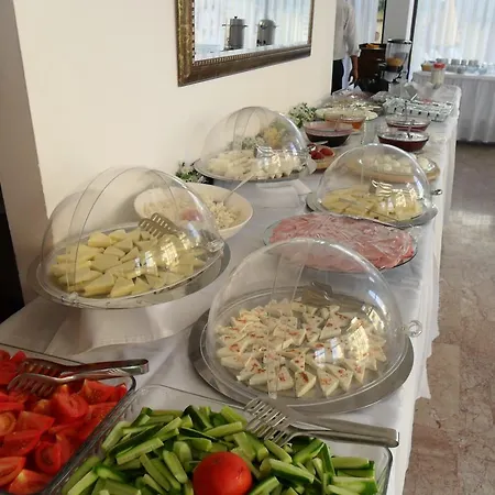 Albano Hotel 3*