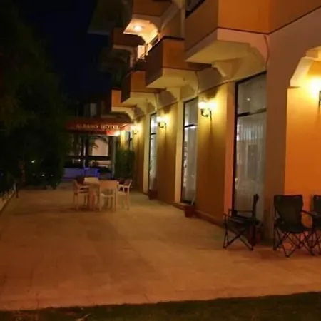 Albano 3*
