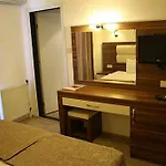 Albano Szálloda Çeşme